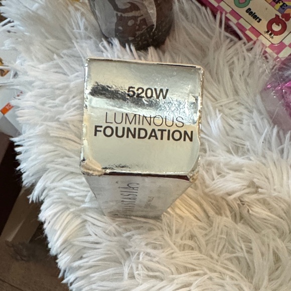 *90* Anastasia Beverly Hills Luminous Foundation in Silver Box shade 520W - Picture 2 of 3